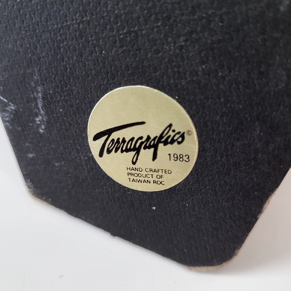 Vintage Ceramic Picture Frame with Floral Pattern - Picture 7 of 13